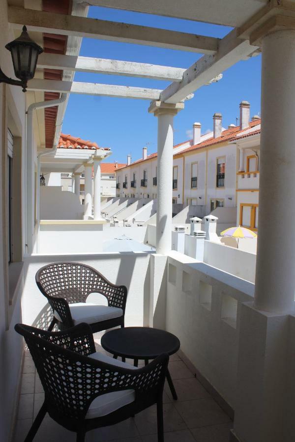 Baleal Holiday House Exteriör bild